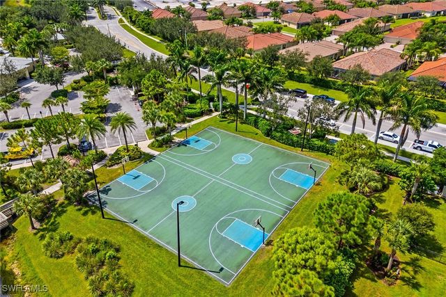 2667 Blossom WAY, Naples, FL 34120