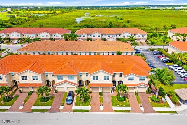 2667 Blossom WAY, Naples, FL 34120