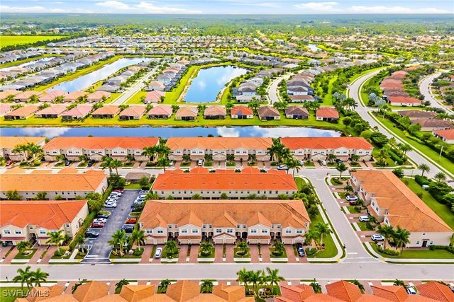 2667 Blossom WAY, Naples, FL 34120