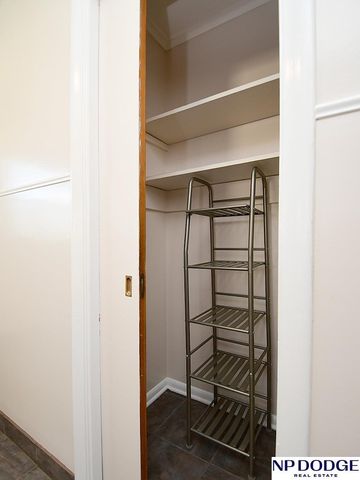 3213 S 43rd Street, Omaha, NE 68105