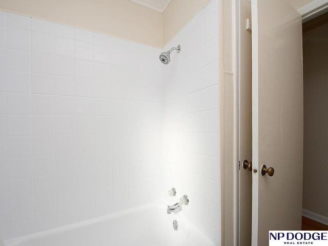 3213 S 43rd Street, Omaha, NE 68105