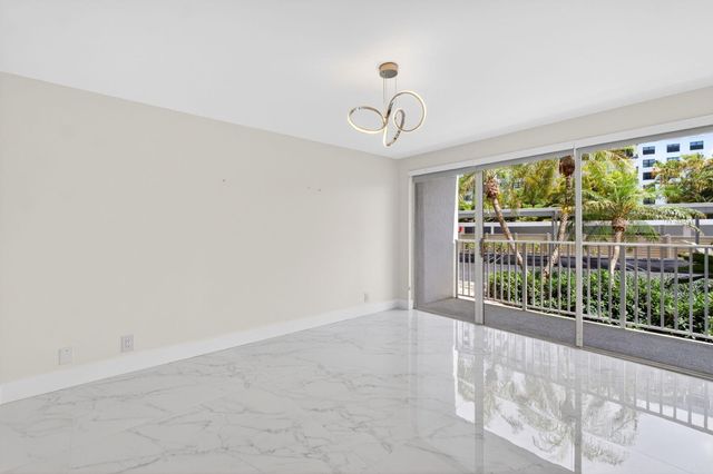 3901 S Flagler Drive 105, West Palm Beach, FL 33405
