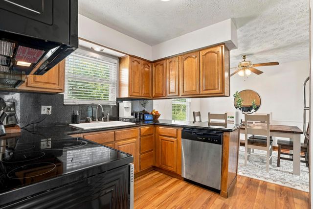 2570 Scott Court, Grove City, OH 43123