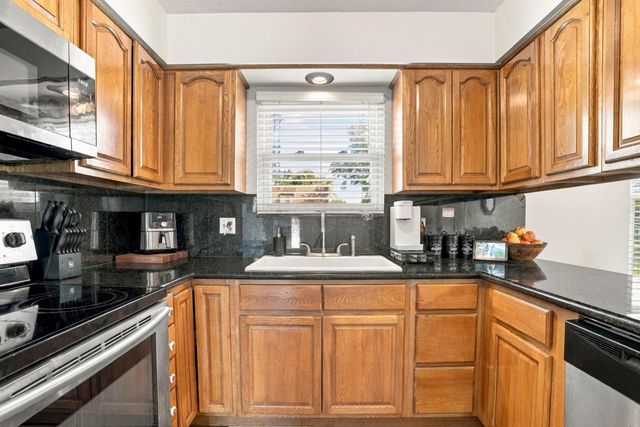 2570 Scott Court, Grove City, OH 43123
