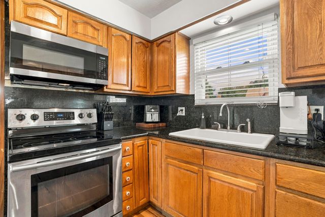 2570 Scott Court, Grove City, OH 43123