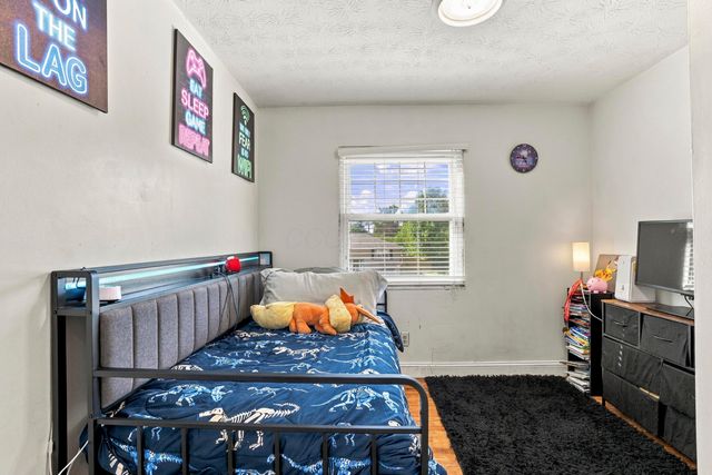 2570 Scott Court, Grove City, OH 43123