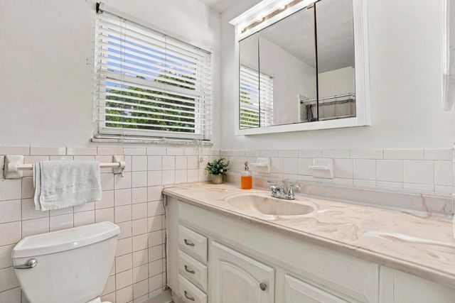2570 Scott Court, Grove City, OH 43123