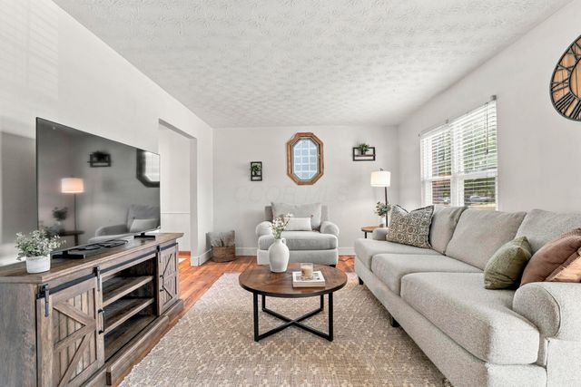 2570 Scott Court, Grove City, OH 43123
