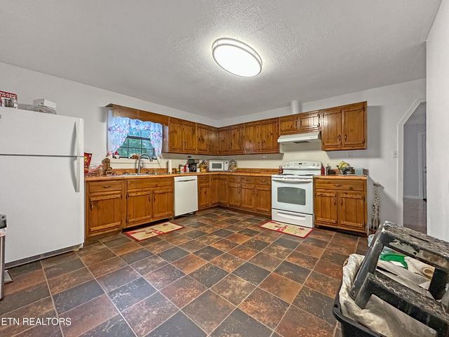 450 Buffalo Lane, Tazewell, TN 37879