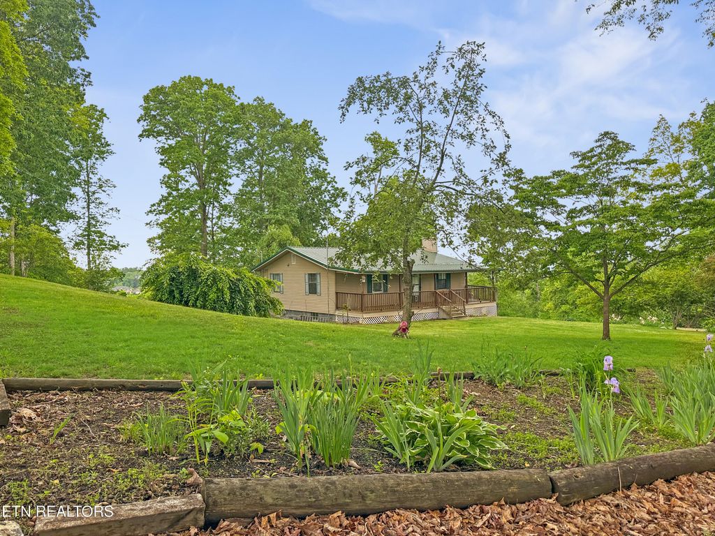 450 Buffalo Lane, Tazewell, TN 37879
