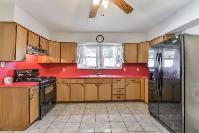 212 Danna Lane, Houston, TX 77009