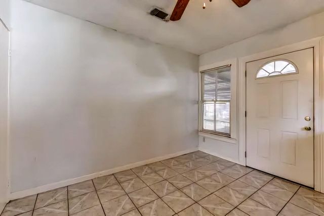 212 Danna Lane, Houston, TX 77009