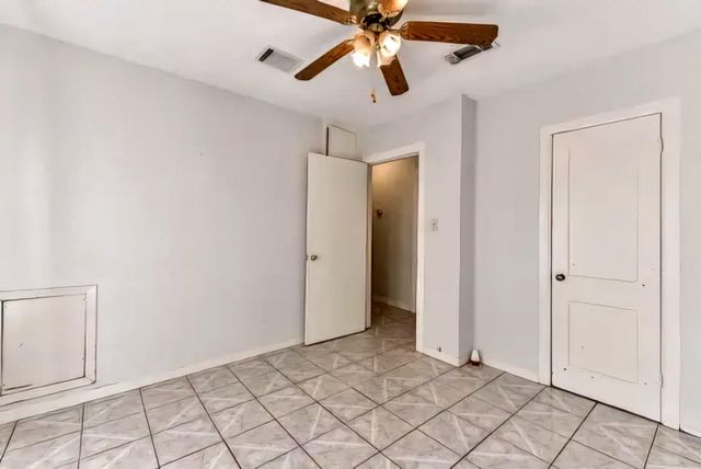 212 Danna Lane, Houston, TX 77009