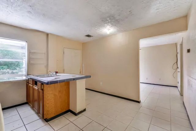 212 Danna Lane, Houston, TX 77009