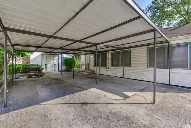 212 Danna Lane, Houston, TX 77009