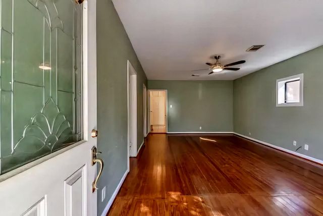 212 Danna Lane, Houston, TX 77009