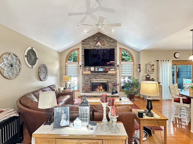 5515 SANDALWOOD Court, Erie, PA 16506