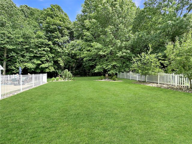 5515 SANDALWOOD Court, Erie, PA 16506