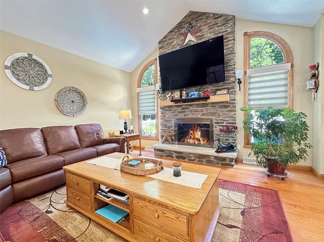 5515 SANDALWOOD Court, Erie, PA 16506
