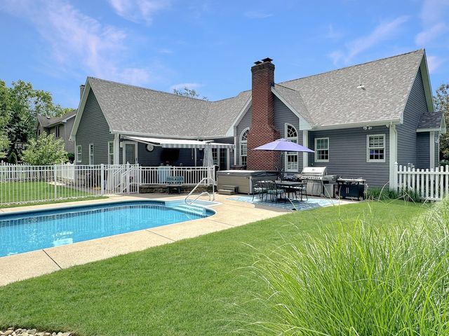 5515 SANDALWOOD Court, Erie, PA 16506