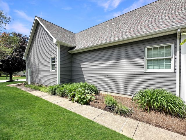 5515 SANDALWOOD Court, Erie, PA 16506