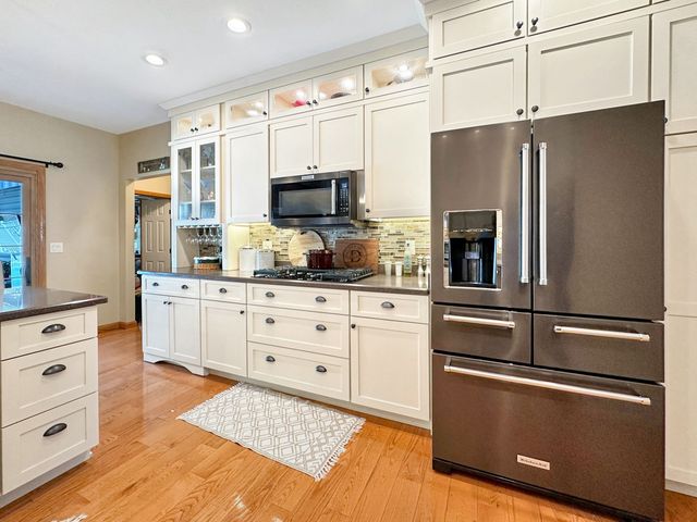 5515 SANDALWOOD Court, Erie, PA 16506