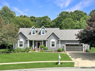 5515 SANDALWOOD Court, Erie, PA 16506