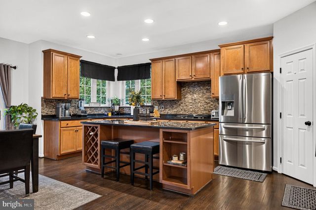 8358 MINERAL SPRINGS DR, Manassas, VA 20112