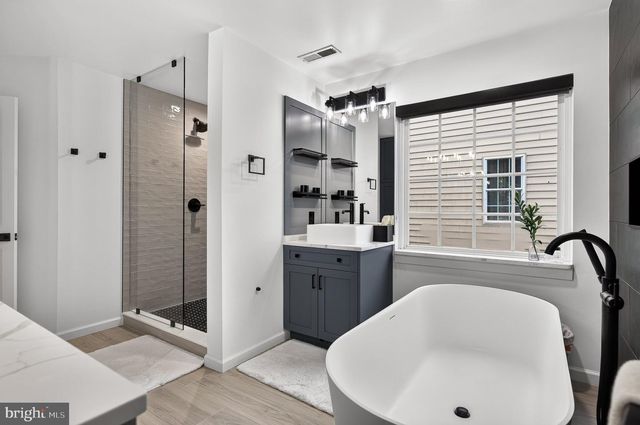 8358 MINERAL SPRINGS DR, Manassas, VA 20112