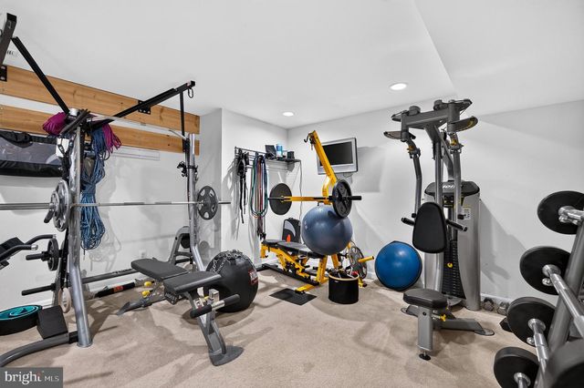 8358 MINERAL SPRINGS DR, Manassas, VA 20112