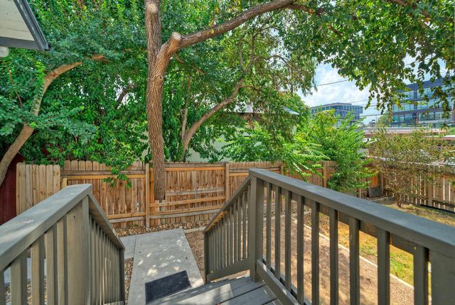 1711 E 7th ST 1, Austin, TX 78702