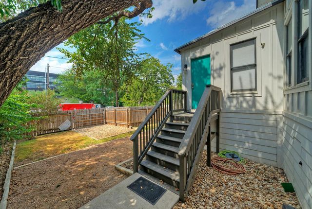 1711 E 7th ST 1, Austin, TX 78702