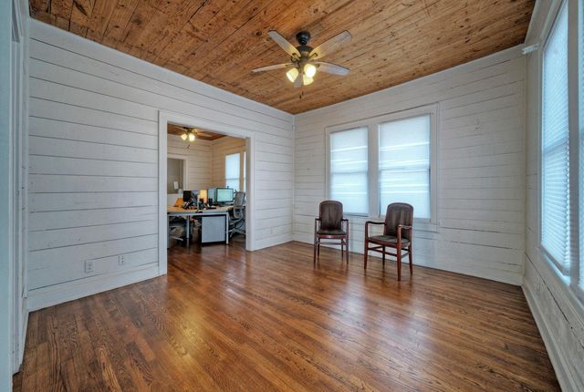 1711 E 7th ST 1, Austin, TX 78702