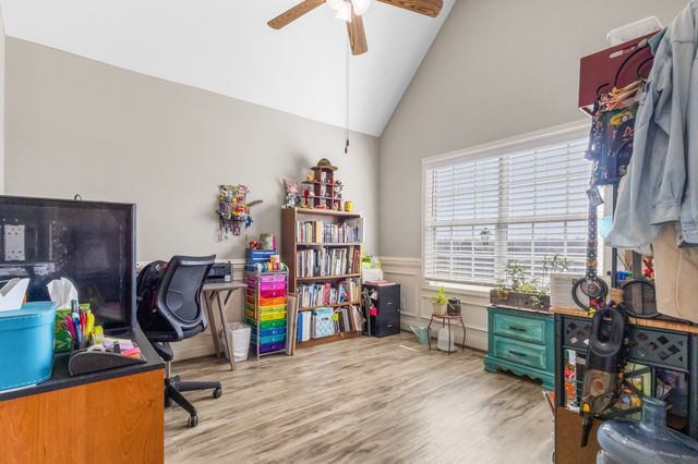 752 Crestone Ln, Clarksville, TN 37042