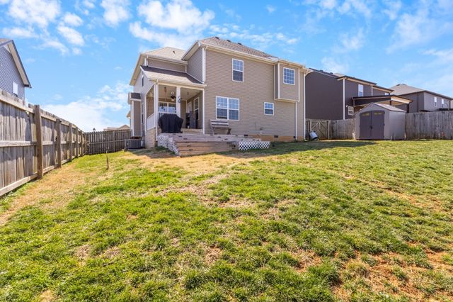752 Crestone Ln, Clarksville, TN 37042