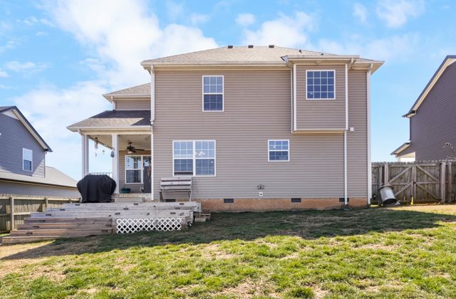 752 Crestone Ln, Clarksville, TN 37042