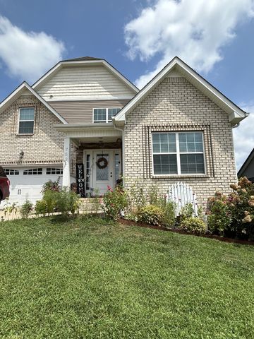 752 Crestone Ln, Clarksville, TN 37042