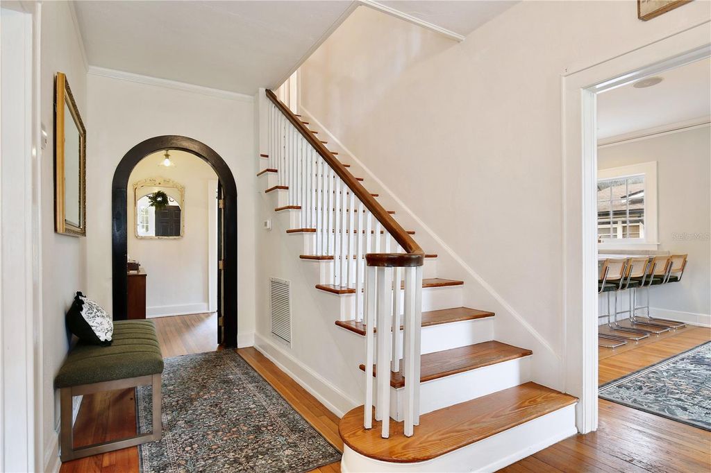 Image 3 of property listing at 918 S PALMETTO AVENUE, Sanford, FL 32771