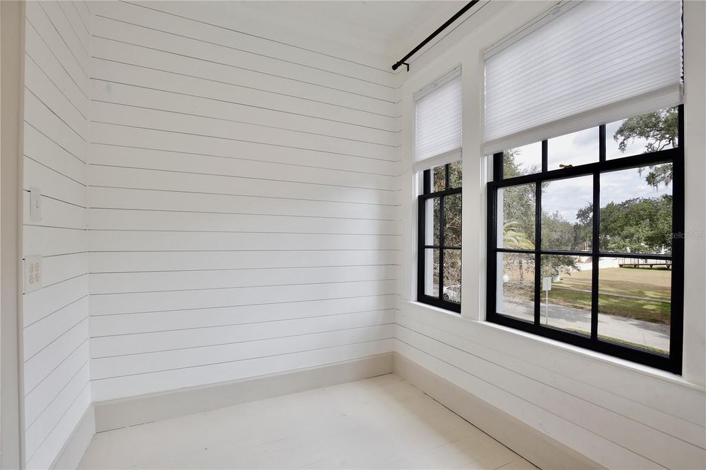 Image 40 of property listing at 918 S PALMETTO AVENUE, Sanford, FL 32771