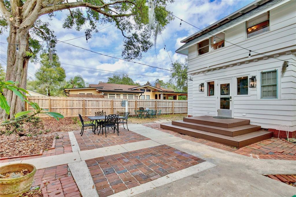 Image 51 of property listing at 918 S PALMETTO AVENUE, Sanford, FL 32771