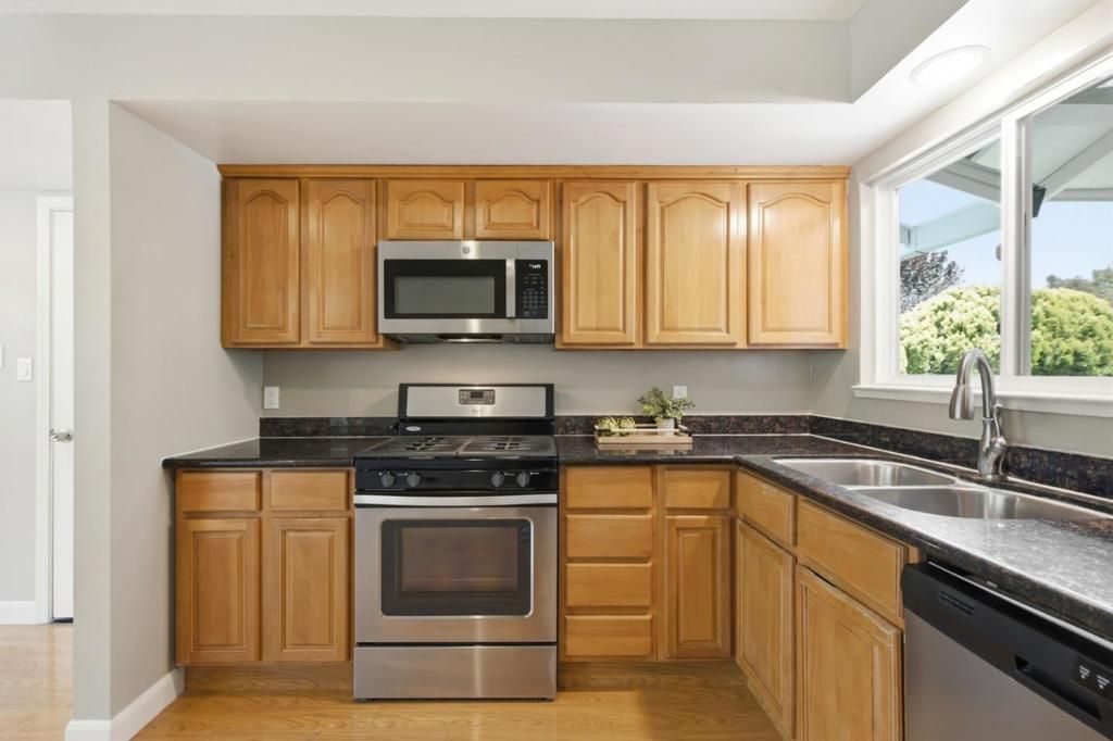 Image 13 of property listing at 847 Alderbrook Lane, Cupertino, CA 95014
