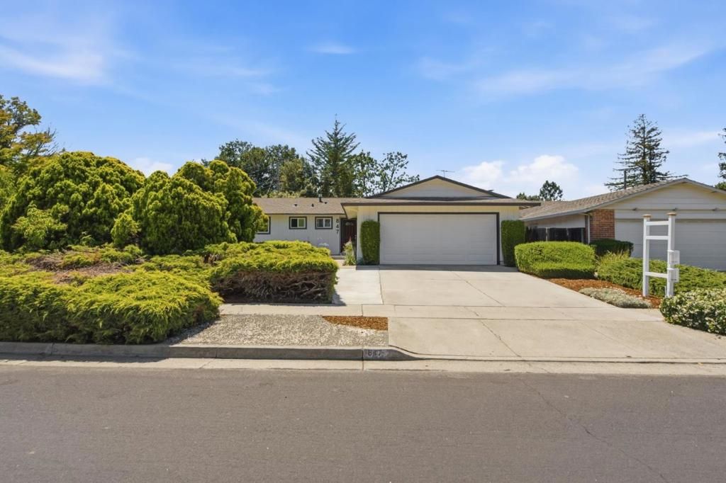 Image 31 of property listing at 847 Alderbrook Lane, Cupertino, CA 95014