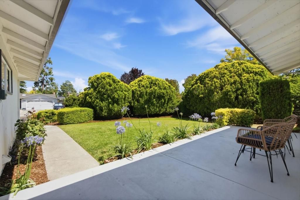Image 7 of property listing at 847 Alderbrook Lane, Cupertino, CA 95014