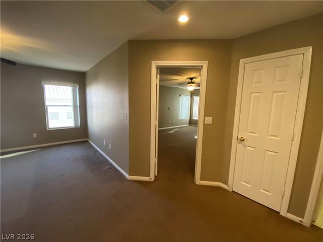 136 Temple Wood Court, Las Vegas, NV 89148