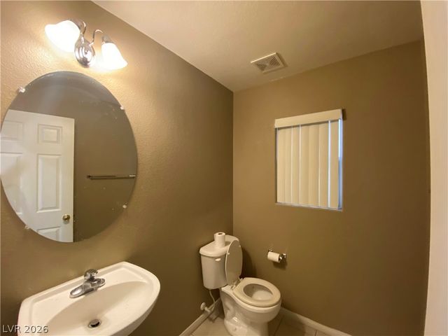 136 Temple Wood Court, Las Vegas, NV 89148