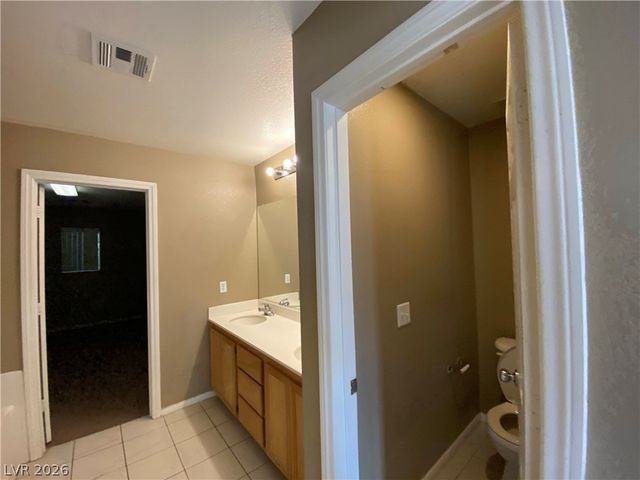 136 Temple Wood Court, Las Vegas, NV 89148