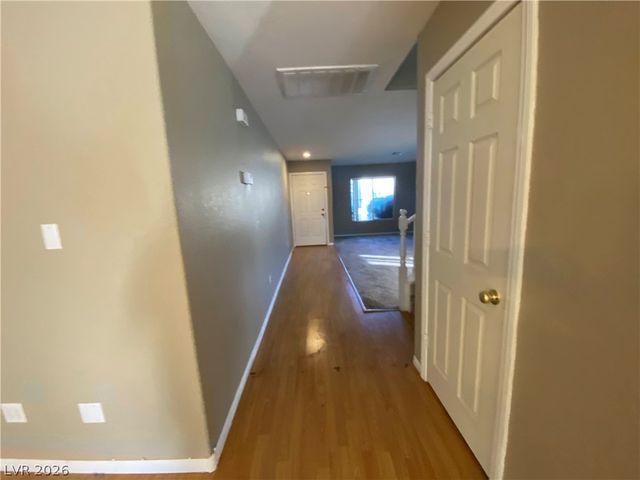 136 Temple Wood Court, Las Vegas, NV 89148