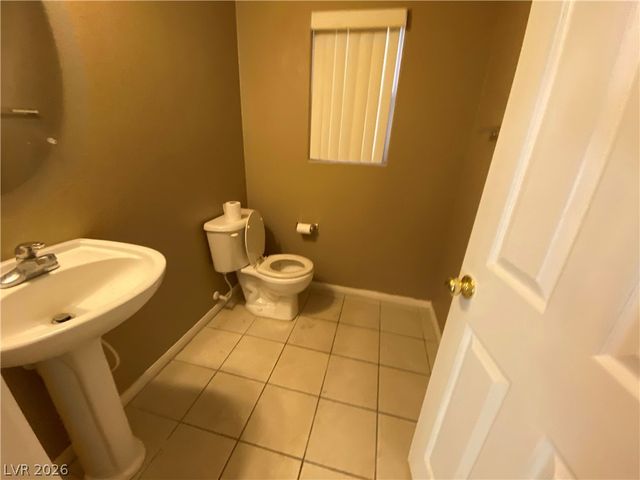 136 Temple Wood Court, Las Vegas, NV 89148