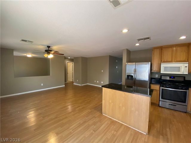 136 Temple Wood Court, Las Vegas, NV 89148