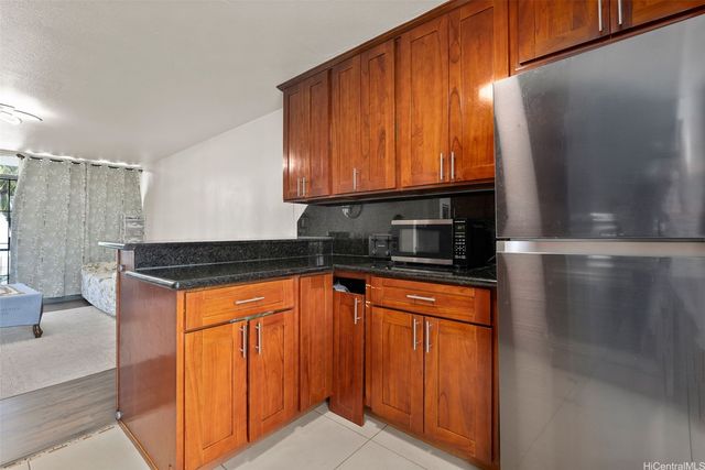 1119 Kokea Street C201, Honolulu, HI 96817